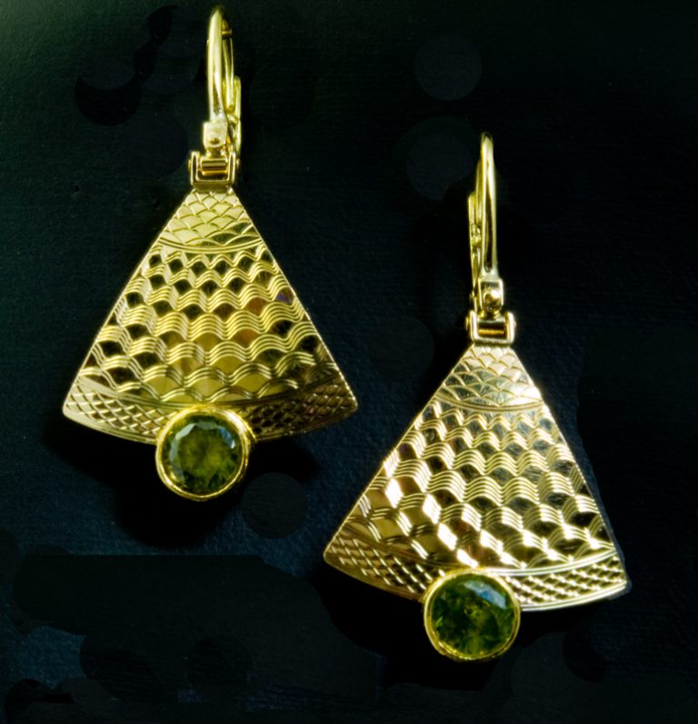 Stewart Jones Designs Award Winning Jewelry Designer